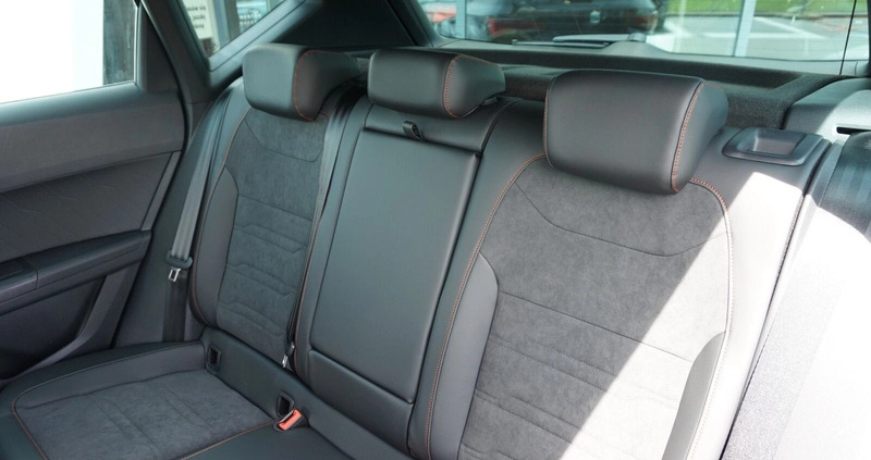 Seat Ateca cena 159500 przebieg: 5, rok produkcji 2024 z Bydgoszcz małe 704